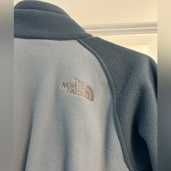 The North Face Fleece Zip Up Jacket, Size Small - Picture 6 of 6